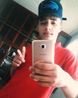 Jovem de 16 anos é morto a facadas na Vila Jardim