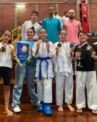 Karatê de Avaré conquista ouro em classificatória do Campeonato Paulista